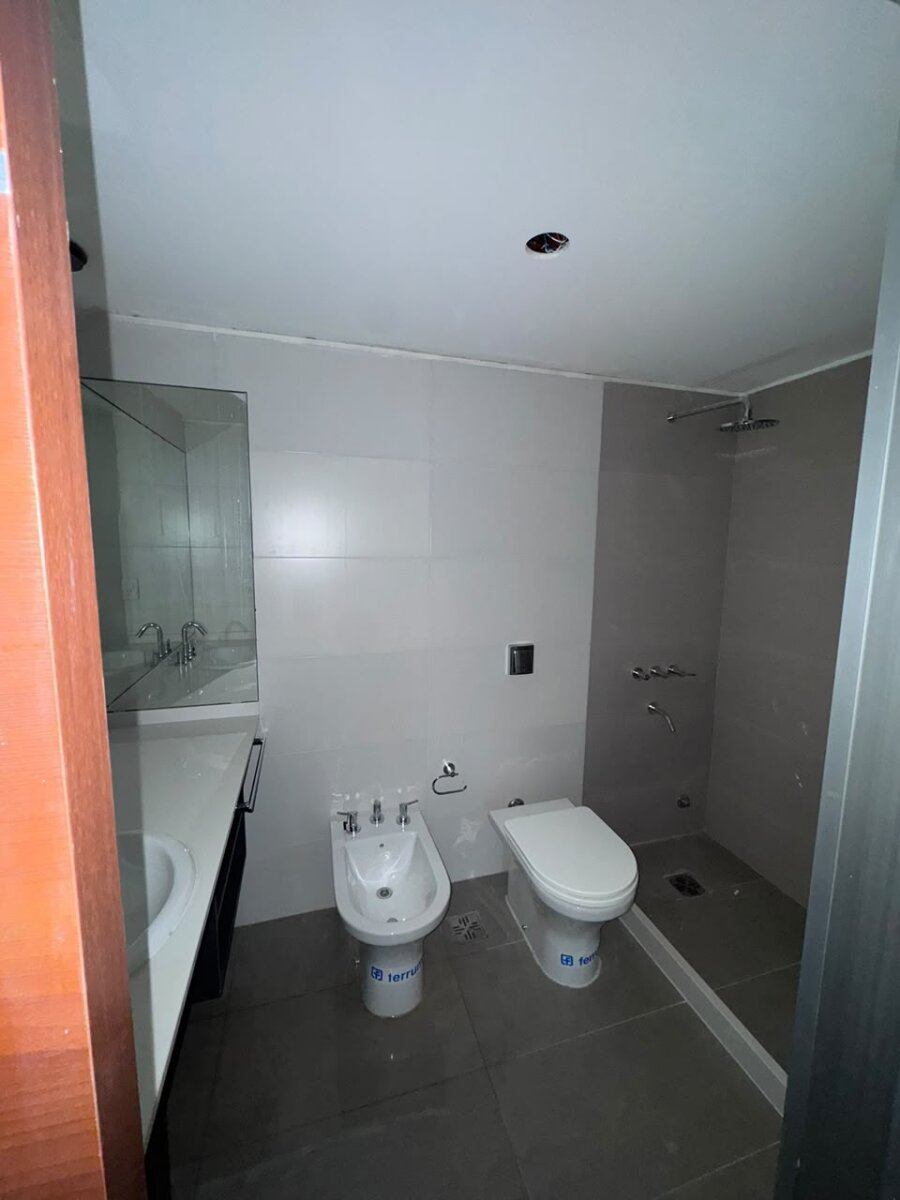 Av. Francia 269 Bis - Torre Arenales - 15