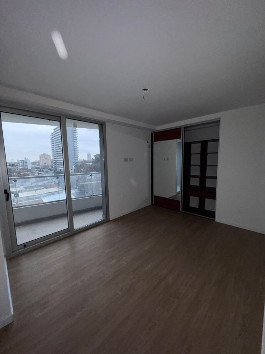 Av. Francia 269 Bis - Torre Arenales - 14