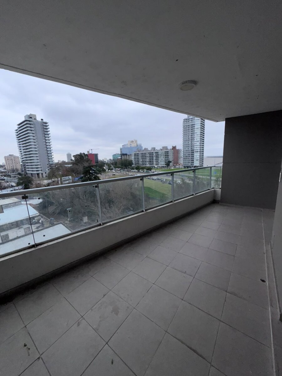 Av. Francia 269 Bis - Torre Arenales - 12