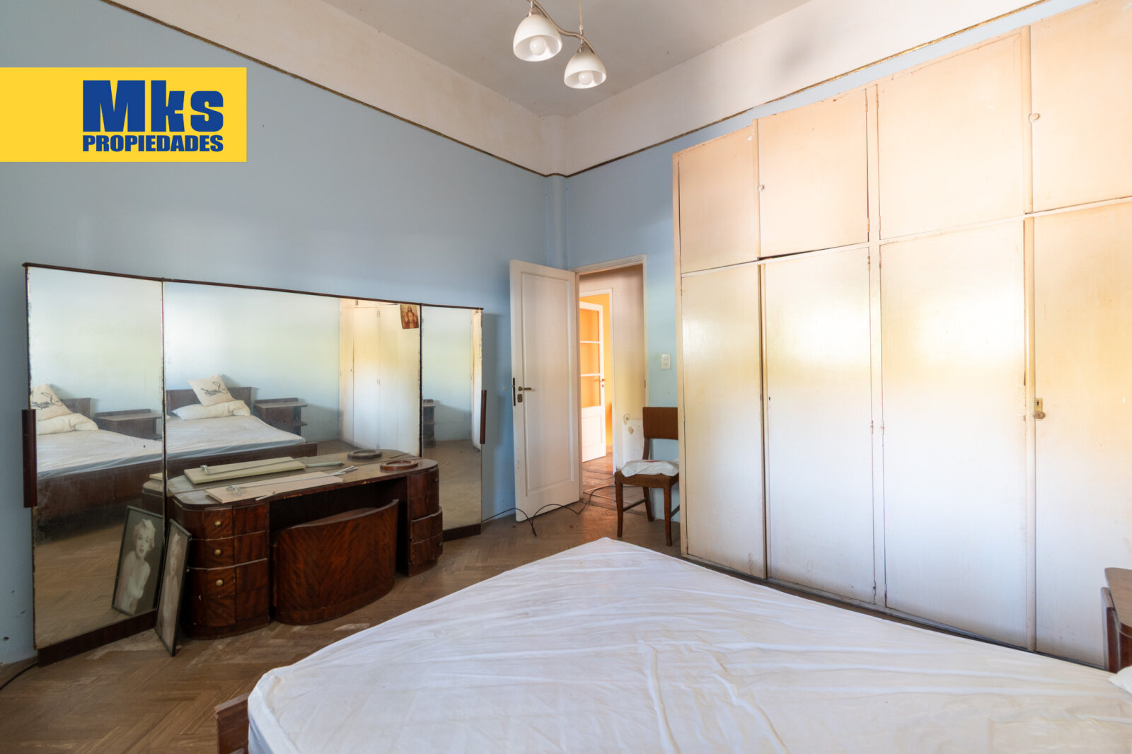 Venta casa en lote propio - dos plantas, terraza y cochera. - 23