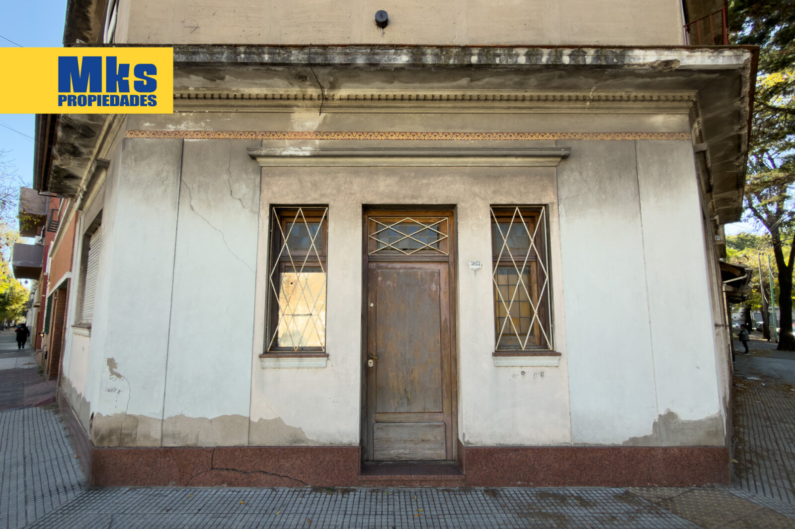 Venta casa en lote propio - dos plantas, terraza y cochera. - 35