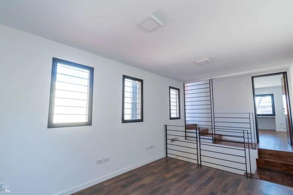 Impecable casa Hipolito Yrigoyen 900, ideal familia o instituciones - 13