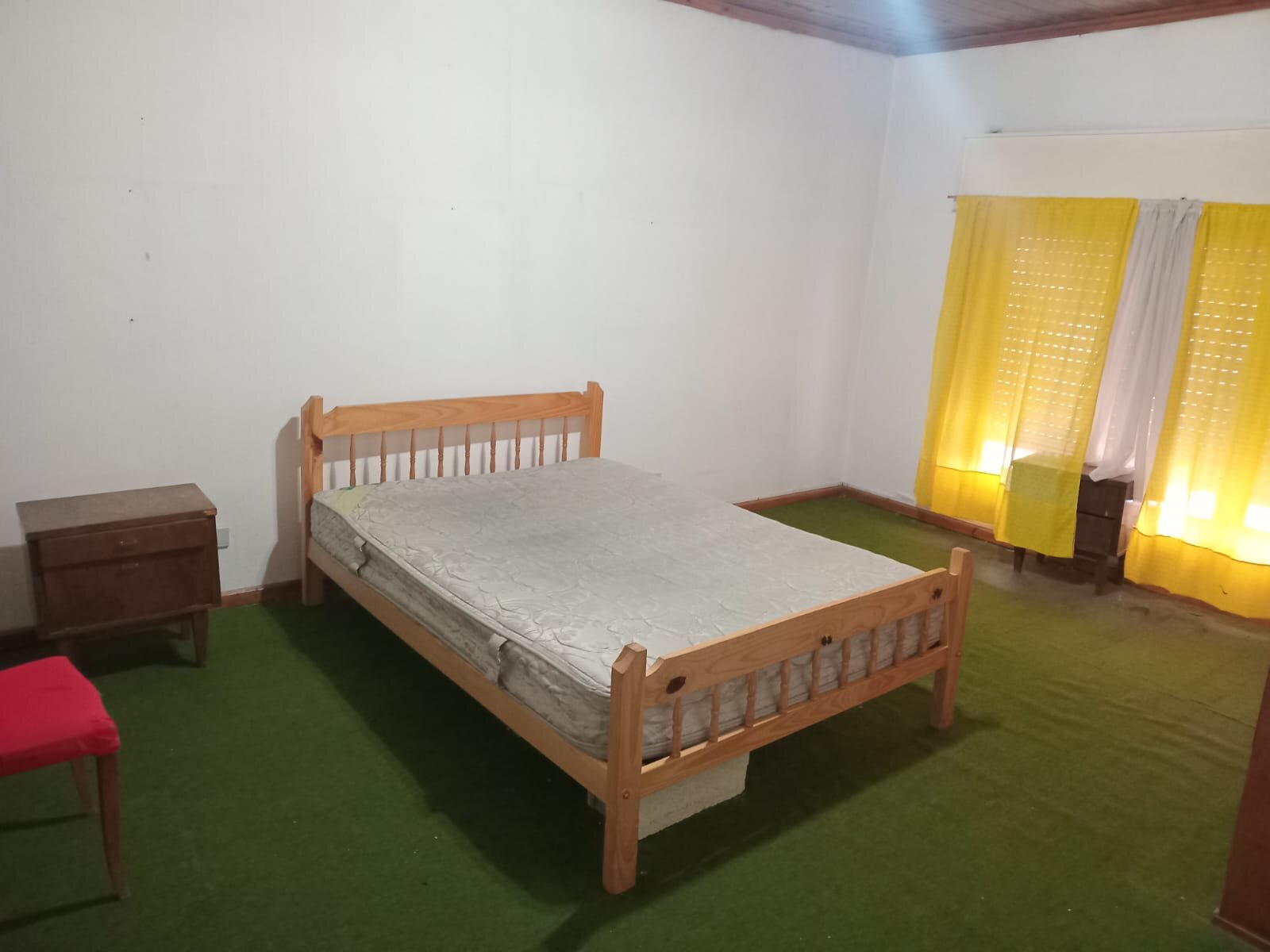 Sólida Casa de 224 m² en Dos Plantas – Estilo Patagónico sobre Ruta 40, El Maitén - 11
