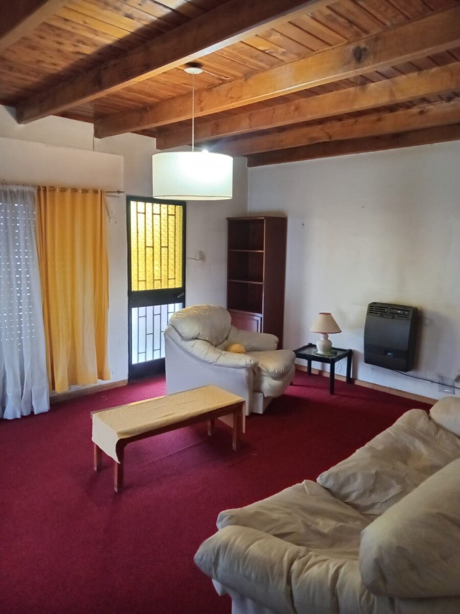 Sólida Casa de 224 m² en Dos Plantas – Estilo Patagónico sobre Ruta 40, El Maitén - 14