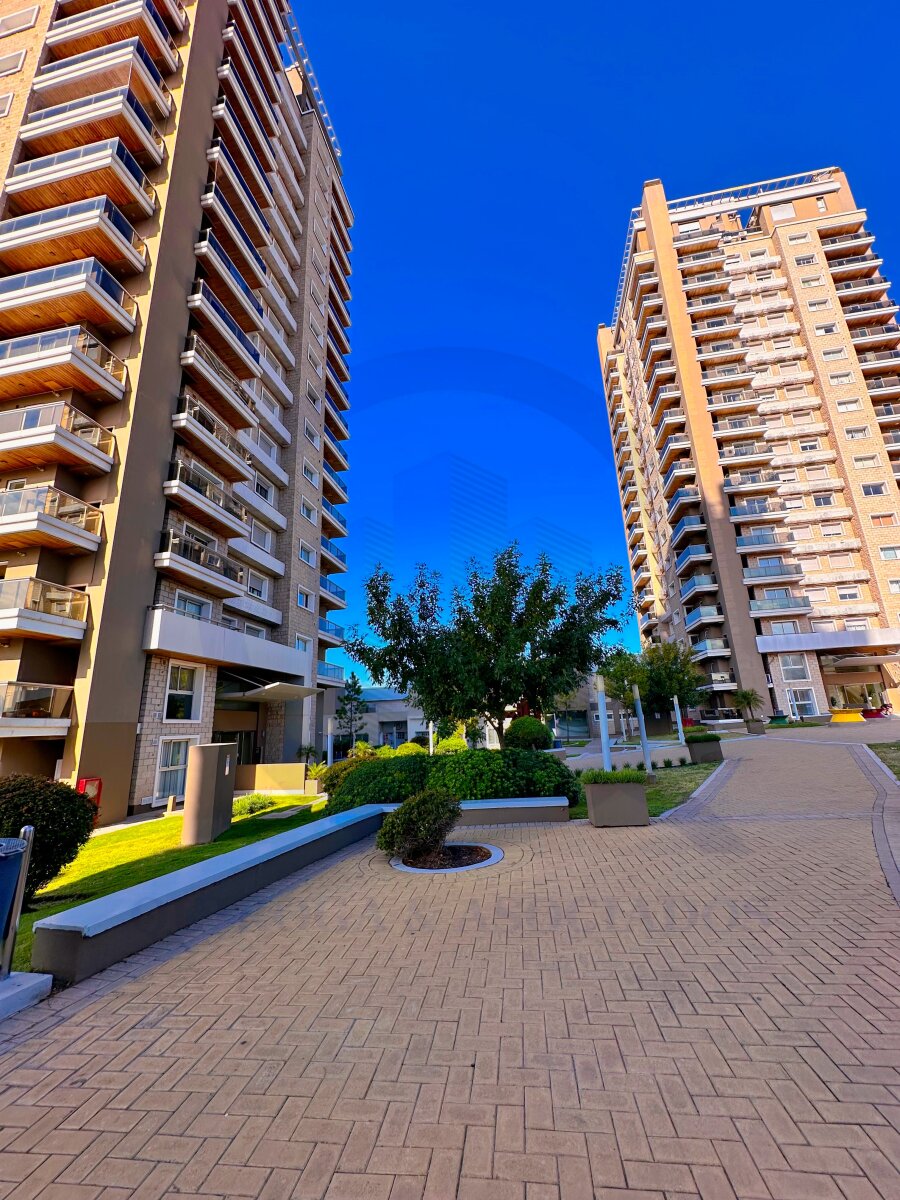SE ALQUILA DPTO. PISO 16 + COCHERA TERRAFORTE I - Imagen 5