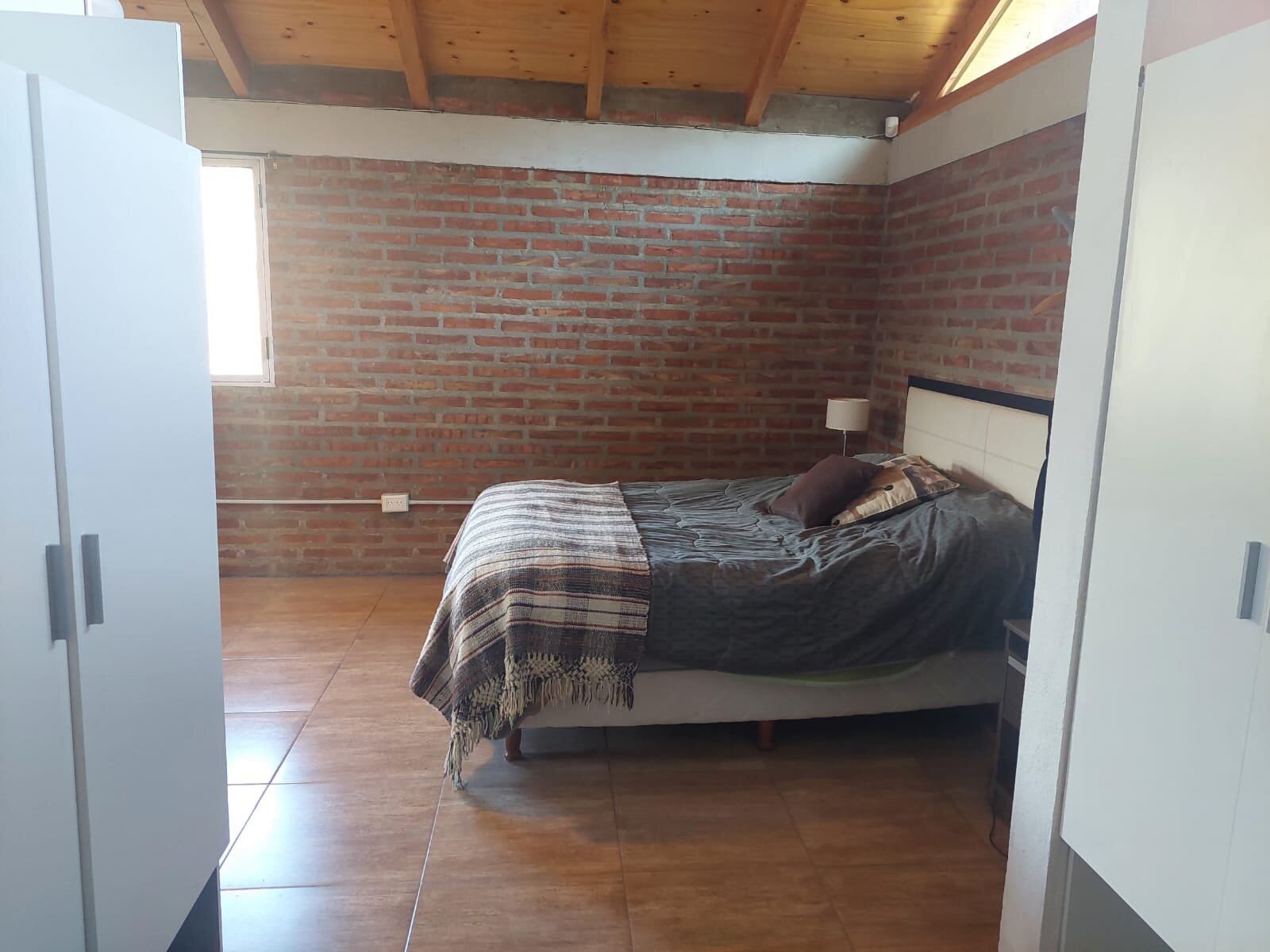 (064) Lago Puelo | Casa y Galpón de 216 m² sobre Ruta 16 con frente comercial directo - 3