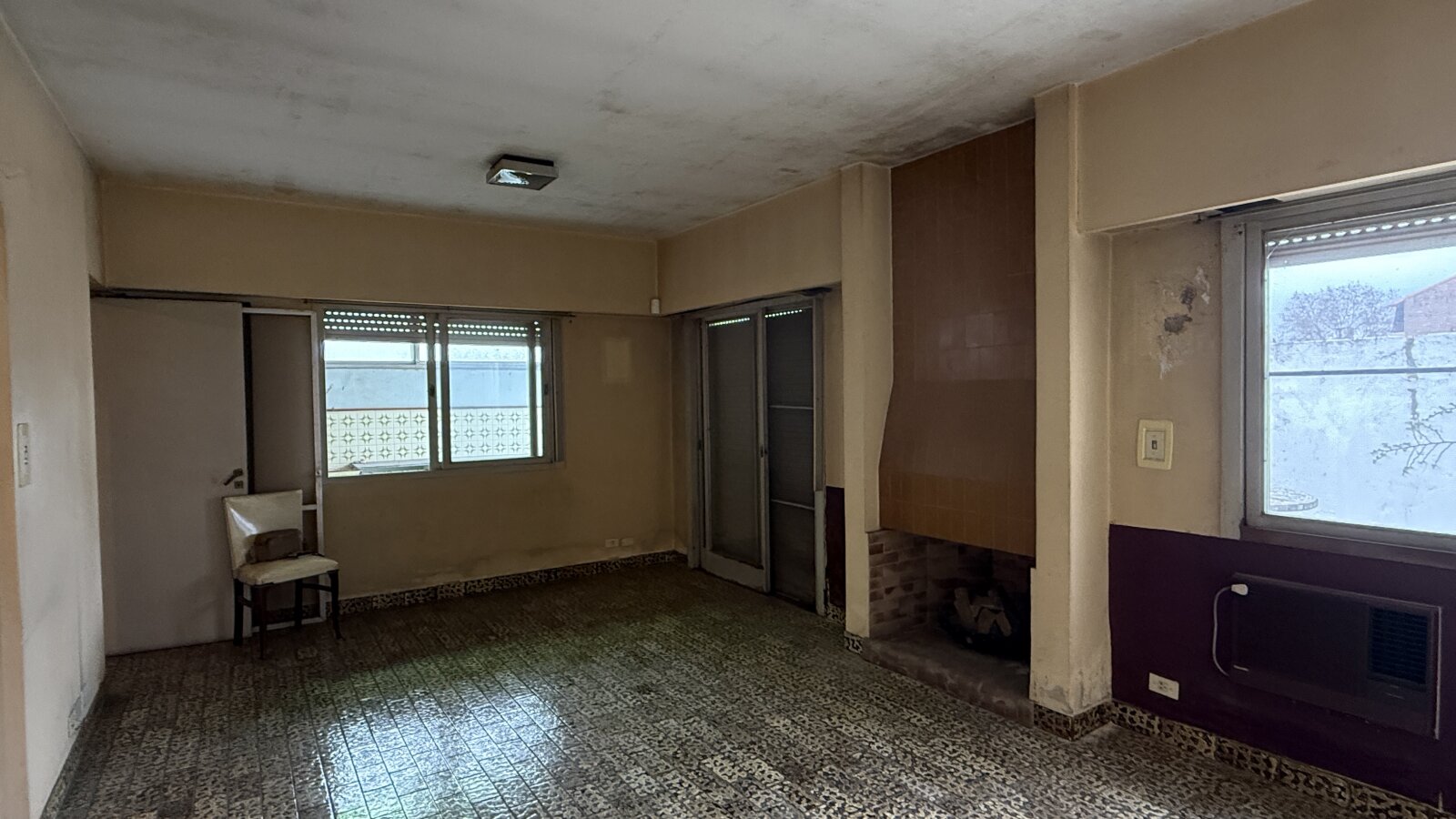 VENTA CASA 3 AMBIENTES A RECICLAR, CON GALPON EN RAMOS MEJIA - 3