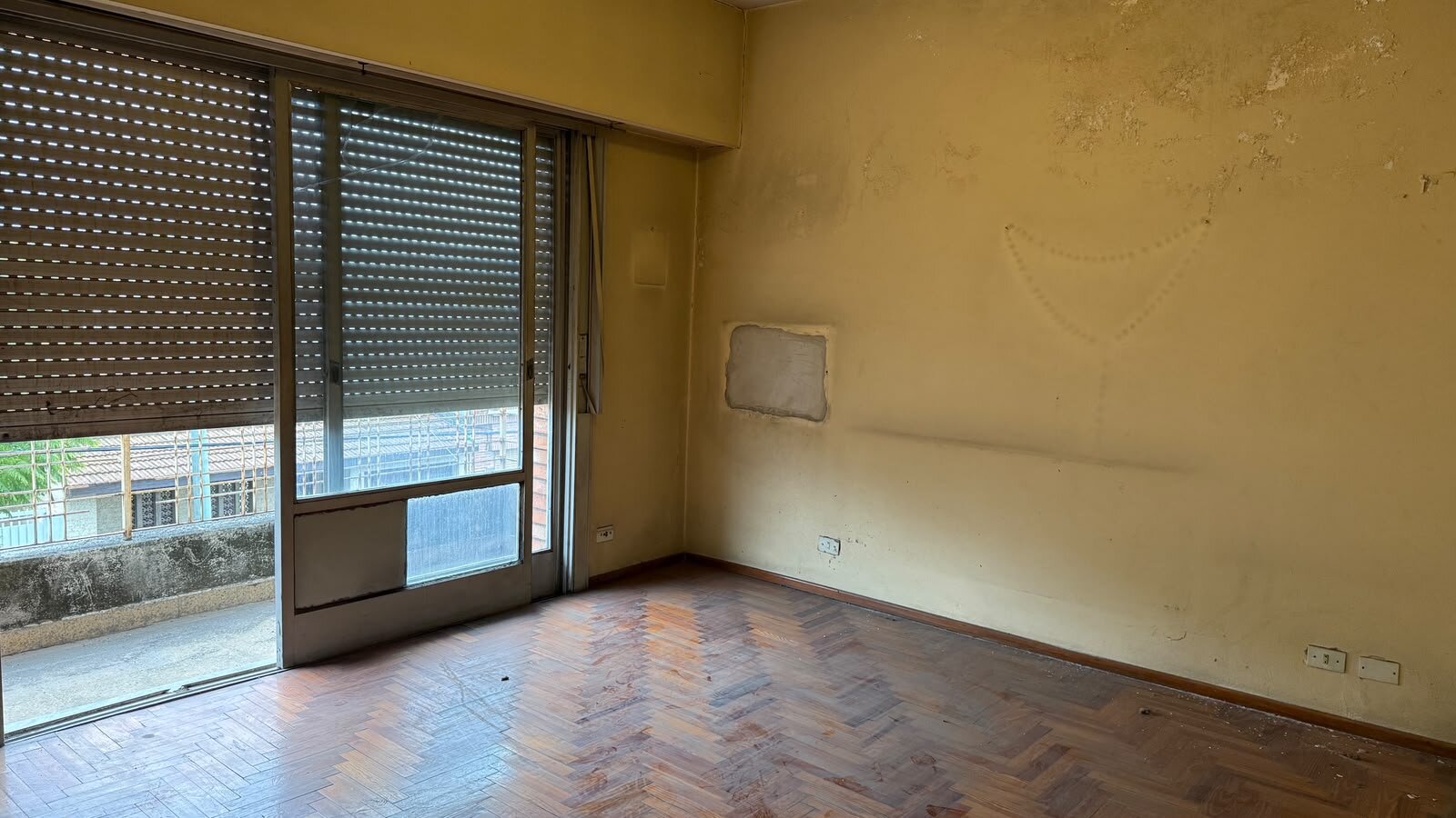 VENTA CASA 3 AMBIENTES A RECICLAR, CON GALPON EN RAMOS MEJIA - 11