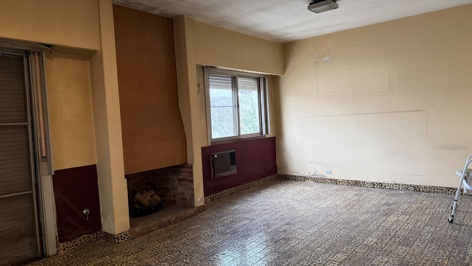 VENTA CASA 3 AMBIENTES A RECICLAR, CON GALPON EN RAMOS MEJIA - 4