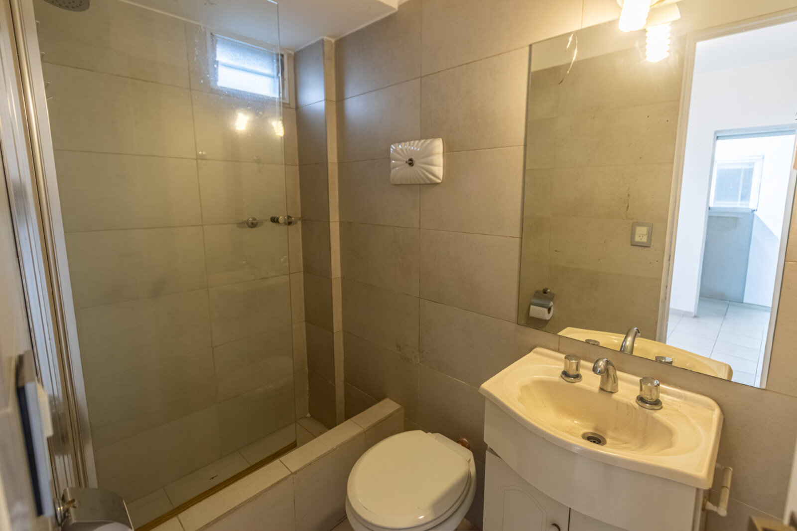 Venta - Cuatro ambientes mas dependencia - Balcon terraza - 28