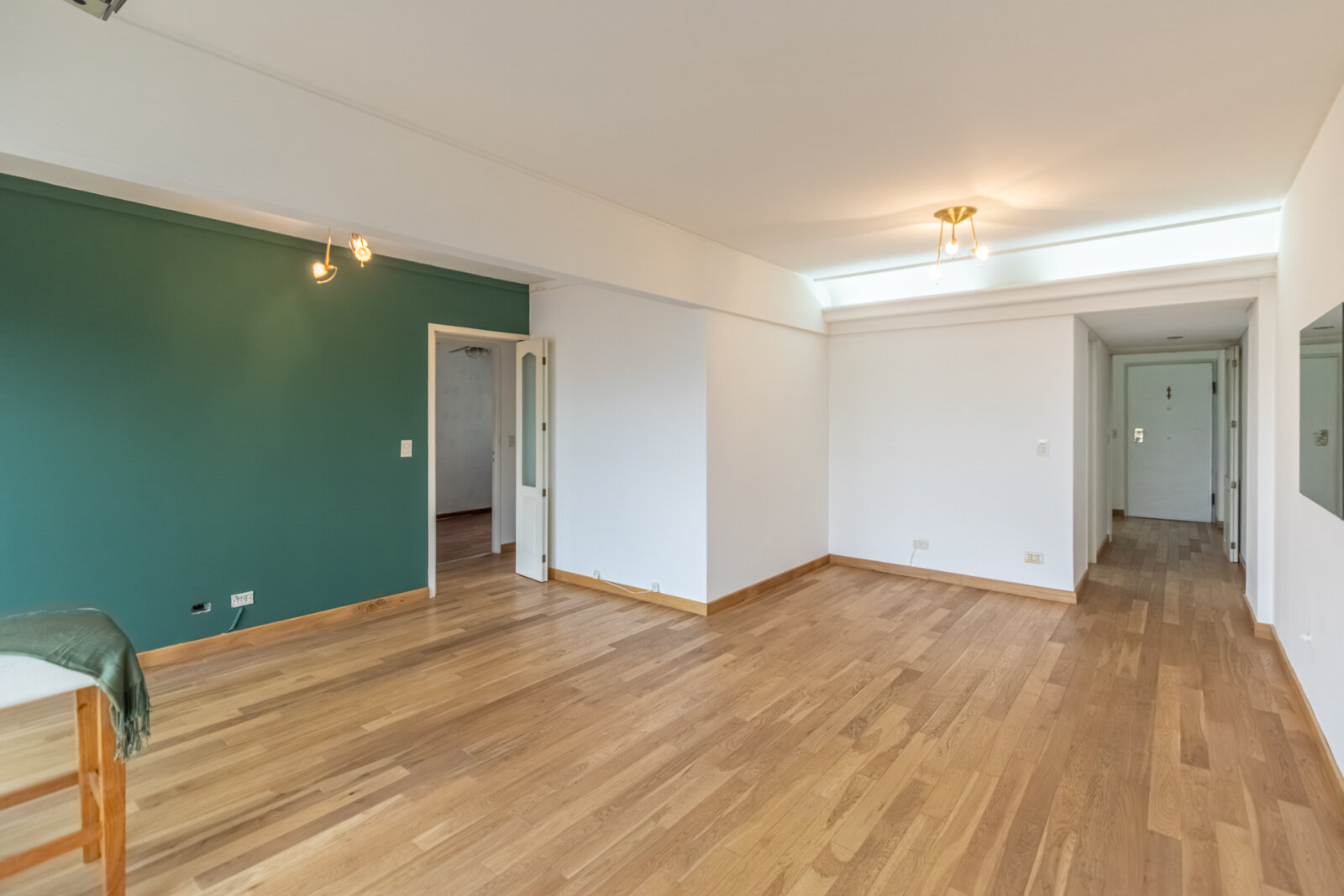 Venta - Cuatro ambientes mas dependencia - Balcon terraza - 9