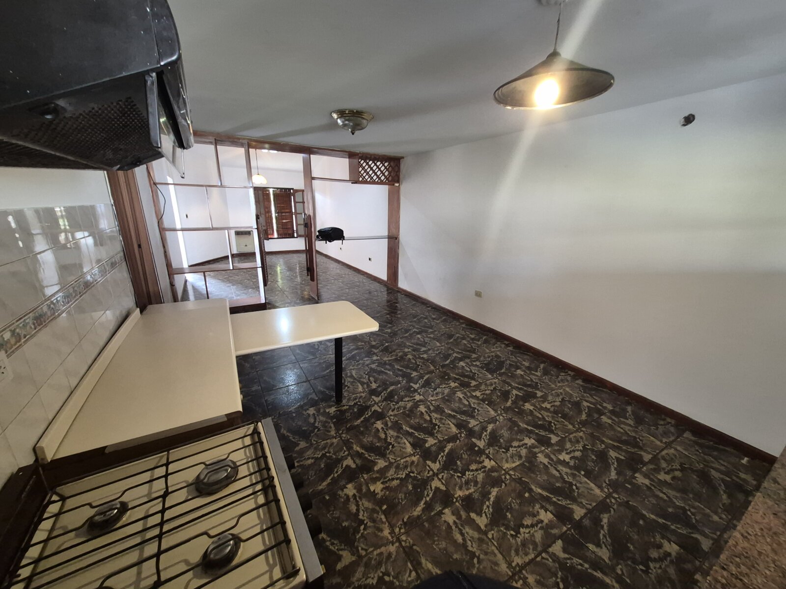 CASA EN VENTA. BARRIO SAN IGNACIO. A MTS DE AV. COLON - 19