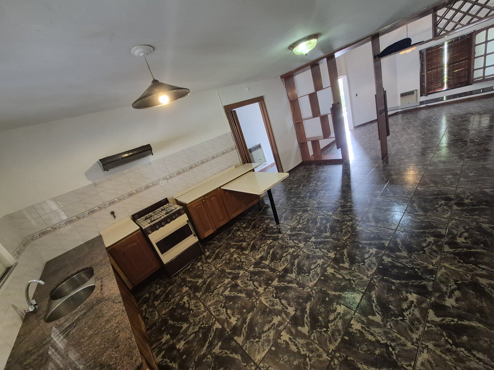 CASA EN VENTA. BARRIO SAN IGNACIO. A MTS DE AV. COLON - 3