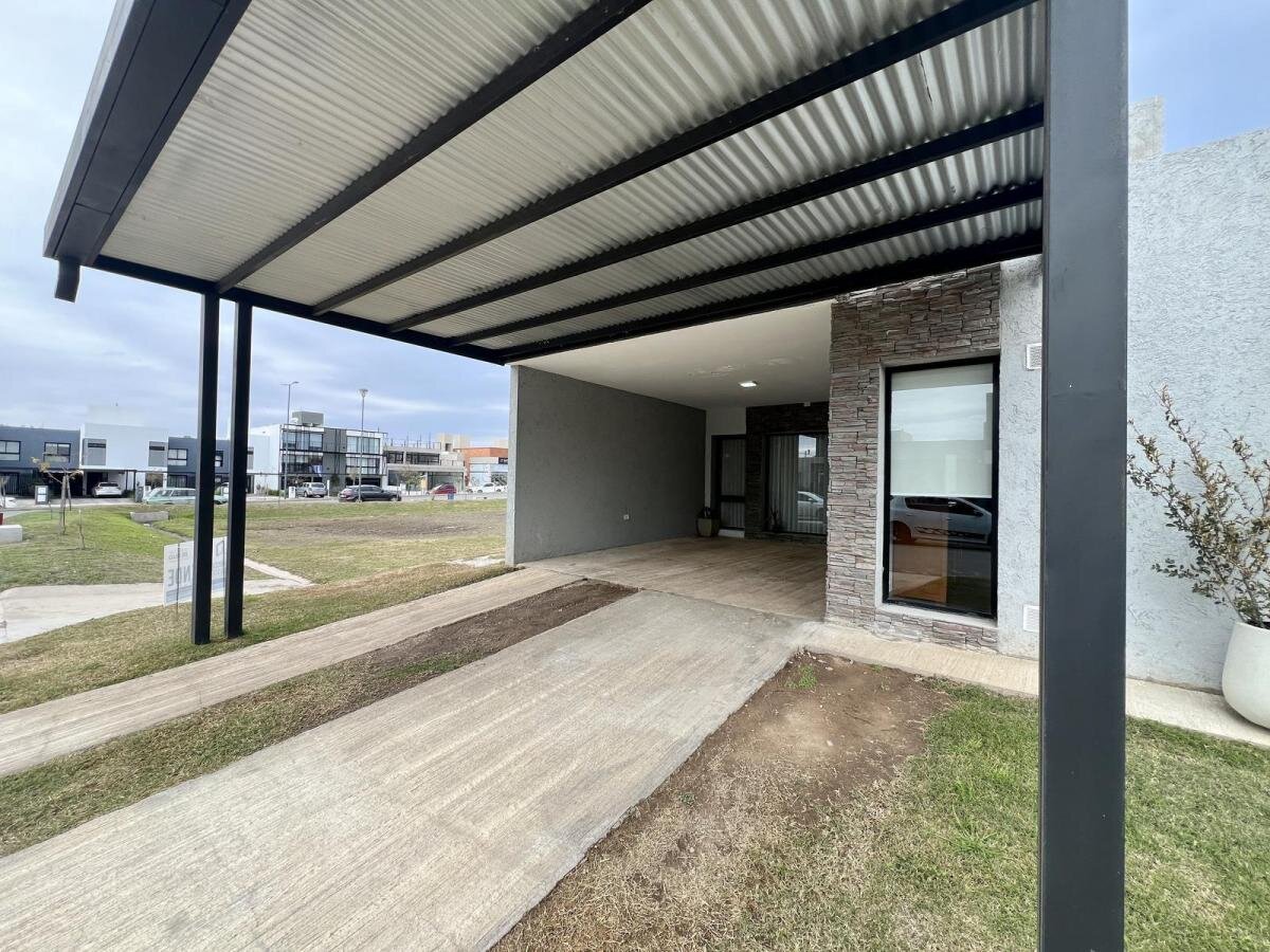 VENTA CASA 2 DORMITORIOS CON PILETA EN DOCTA ETAPA 2 - Imagen 31