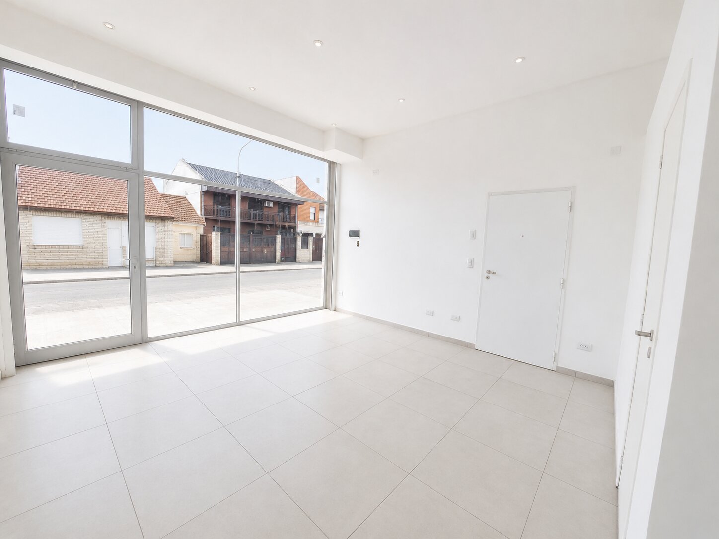 Local en alquiler 28mts. en Strobel 5500 - 2