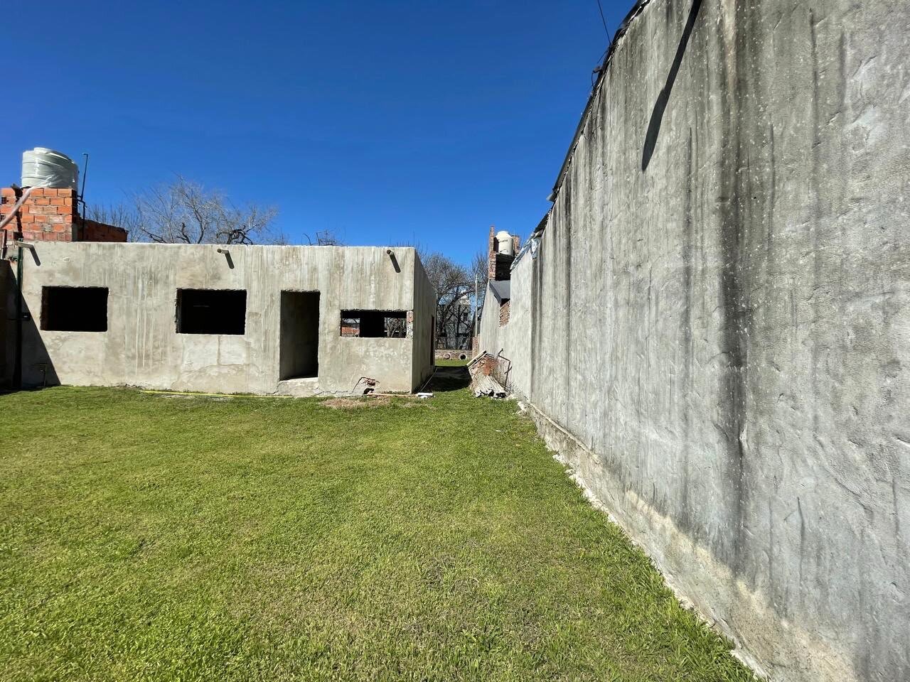 Casa en venta- calle Esquiu 2188-Funes - 10