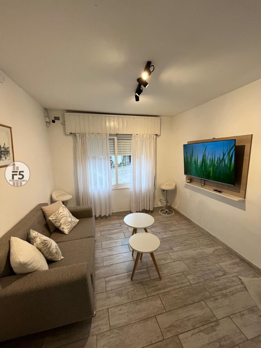 Venta de Casa amoblada en el centro de Rio Ceballos - Imagen 4