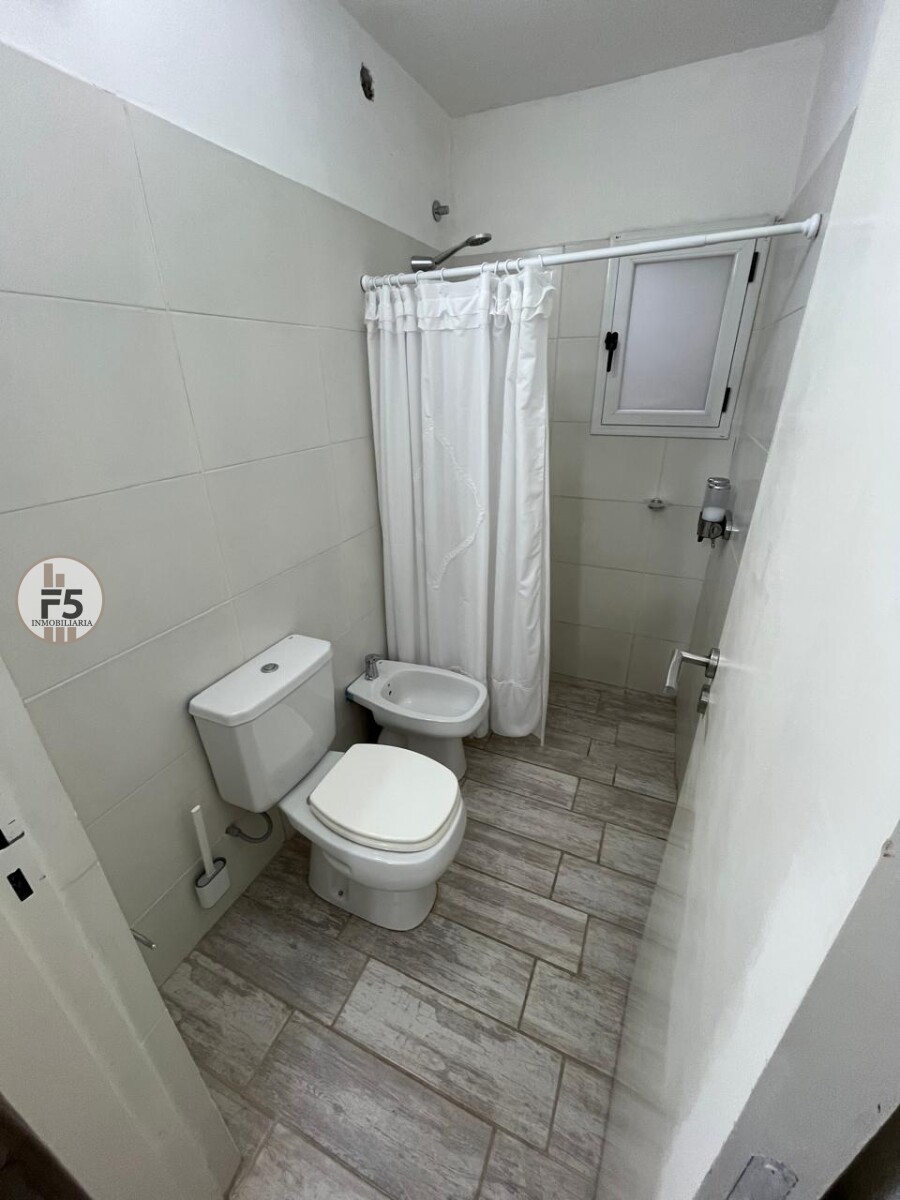 Venta de Casa amoblada en el centro de Rio Ceballos - Imagen 13