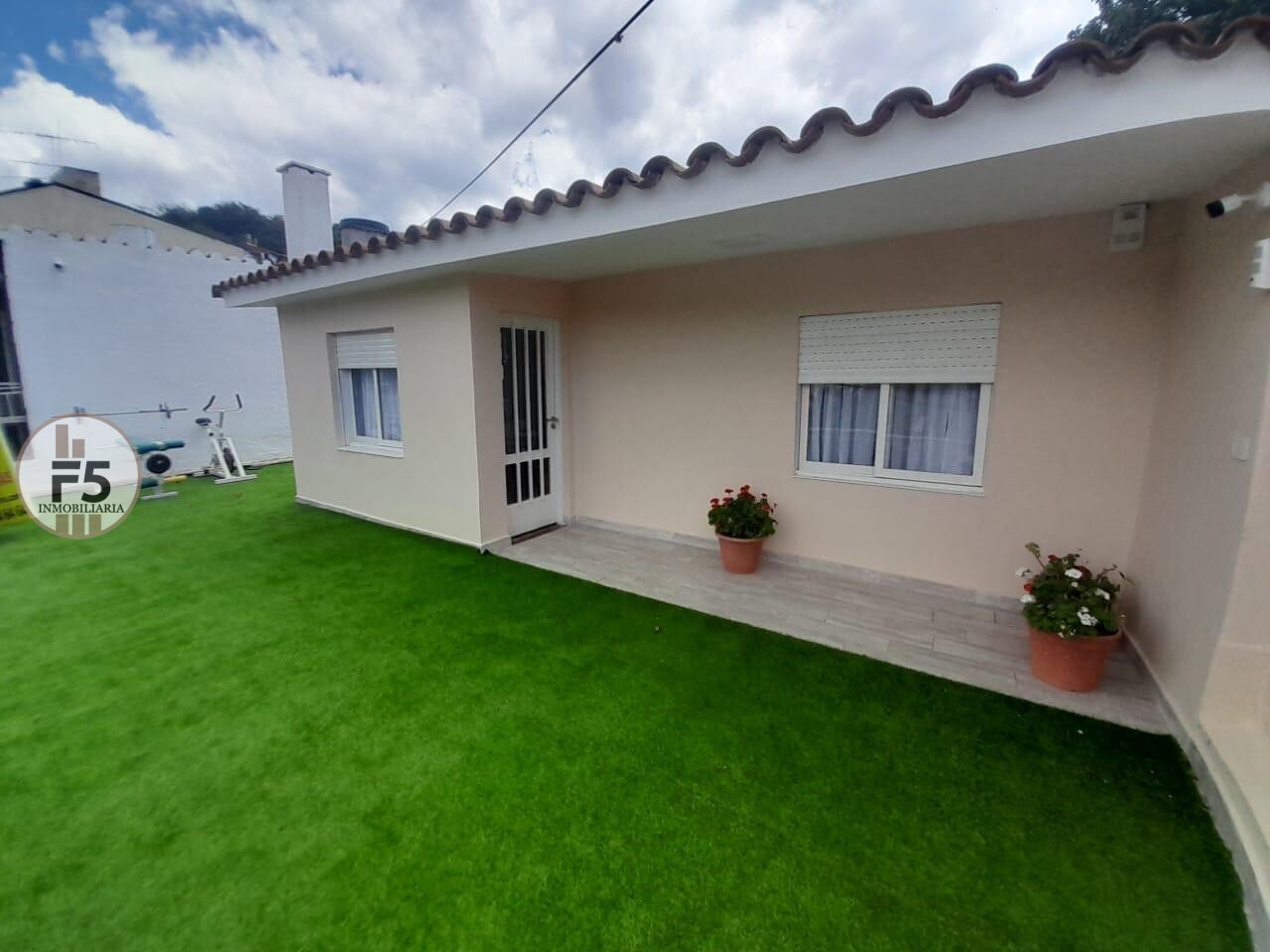 Venta de Casa amoblada en el centro de Rio Ceballos - Imagen 23