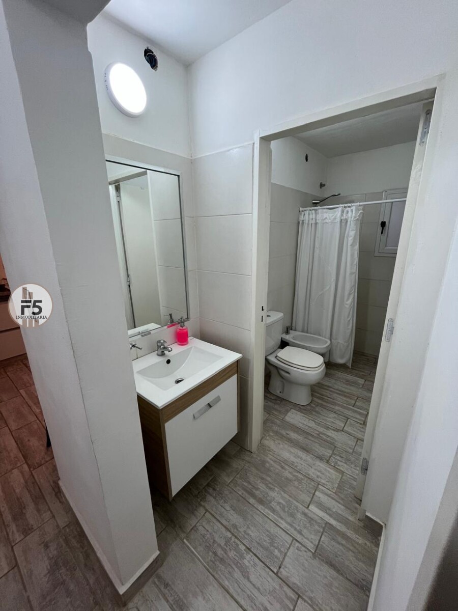 Venta de Casa amoblada en el centro de Rio Ceballos - Imagen 12