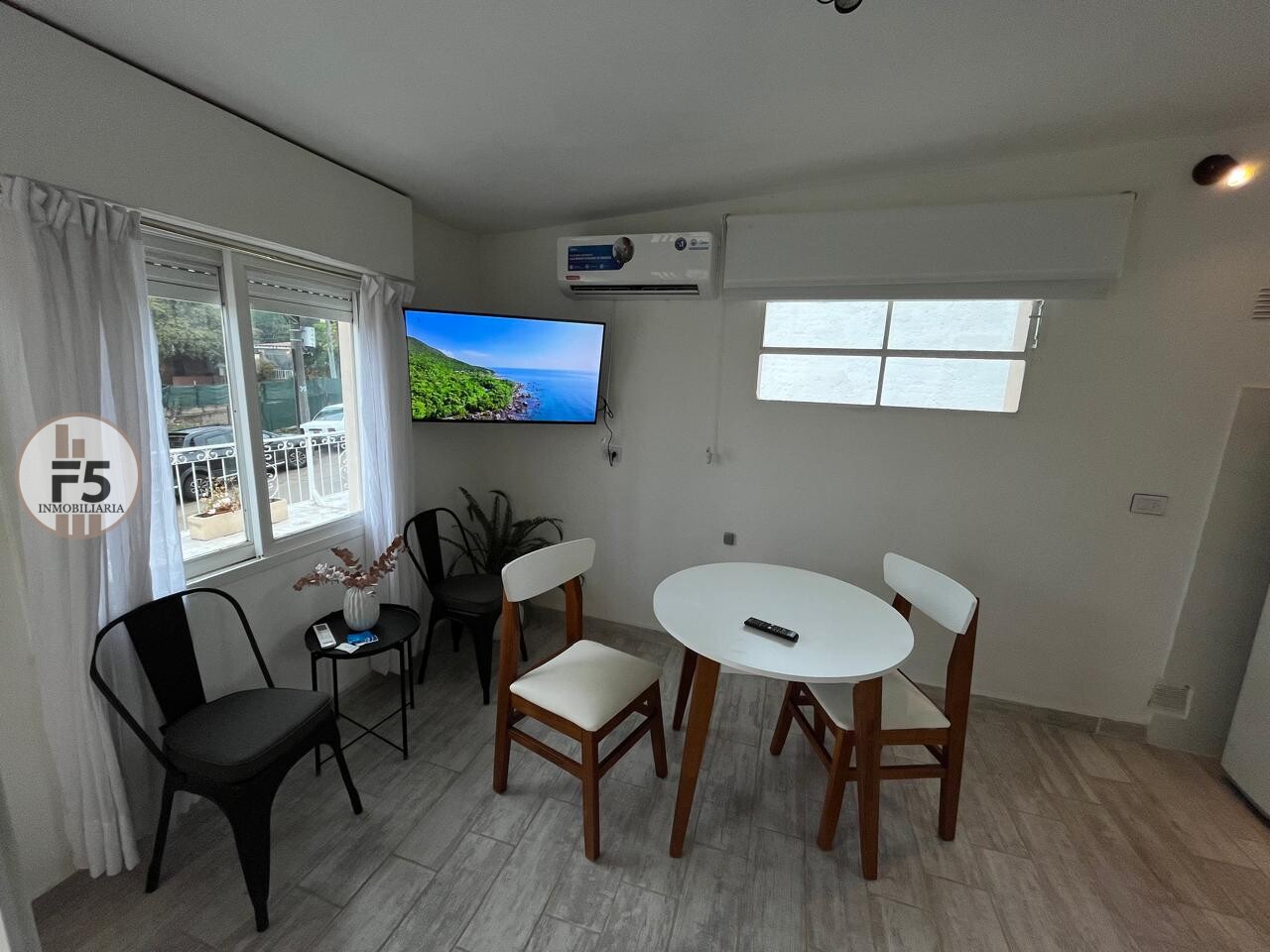Venta de Casa amoblada en el centro de Rio Ceballos - Imagen 25