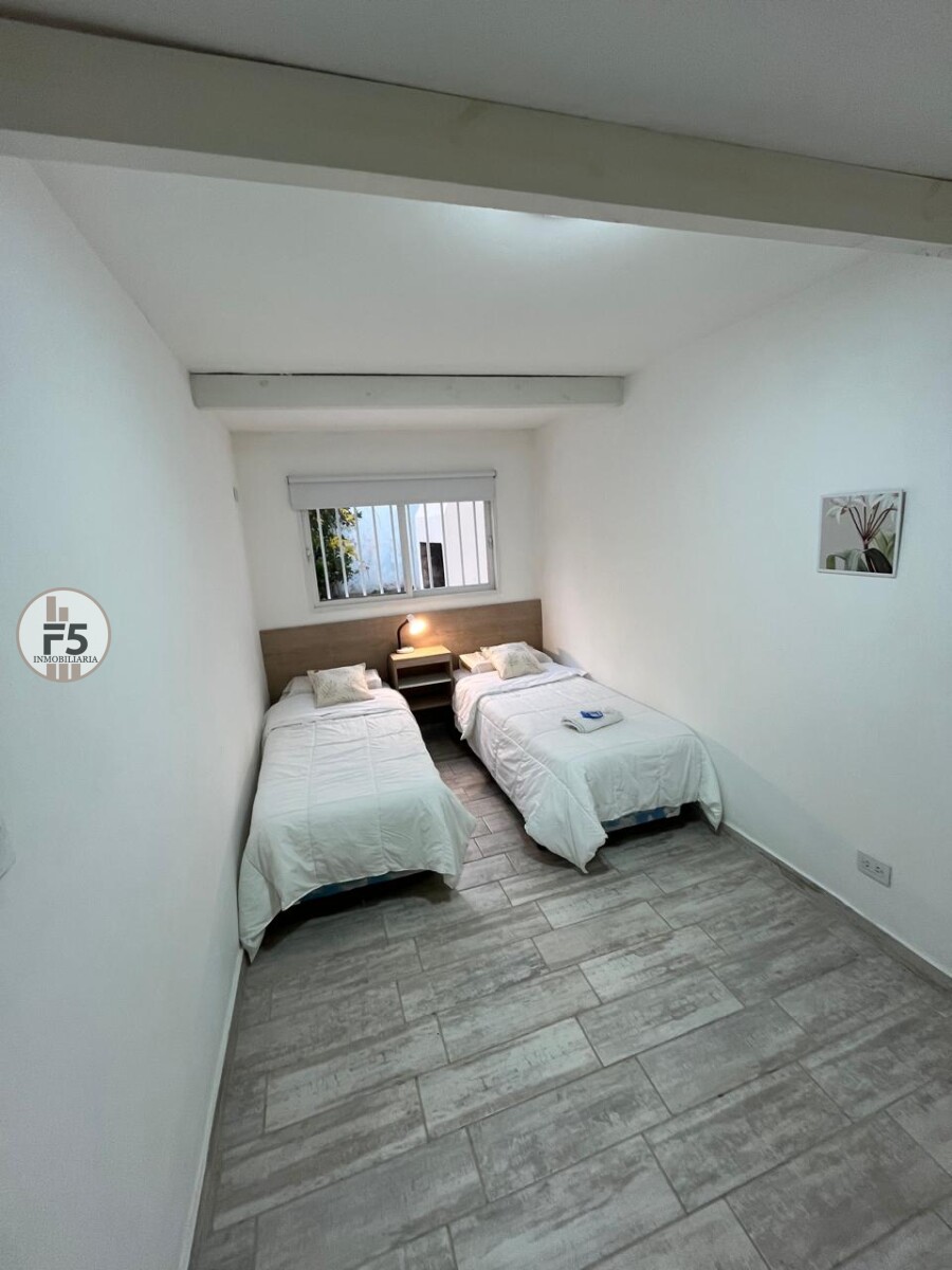 Venta de Casa amoblada en el centro de Rio Ceballos - Imagen 9