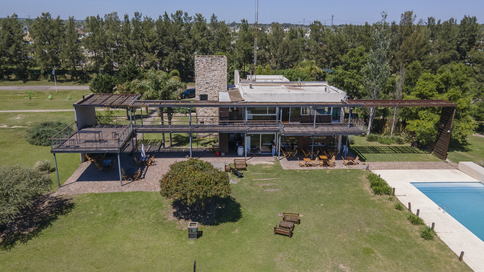 Casa de 3 dormitorios moderna en PUERTO ROLDÁN - 46