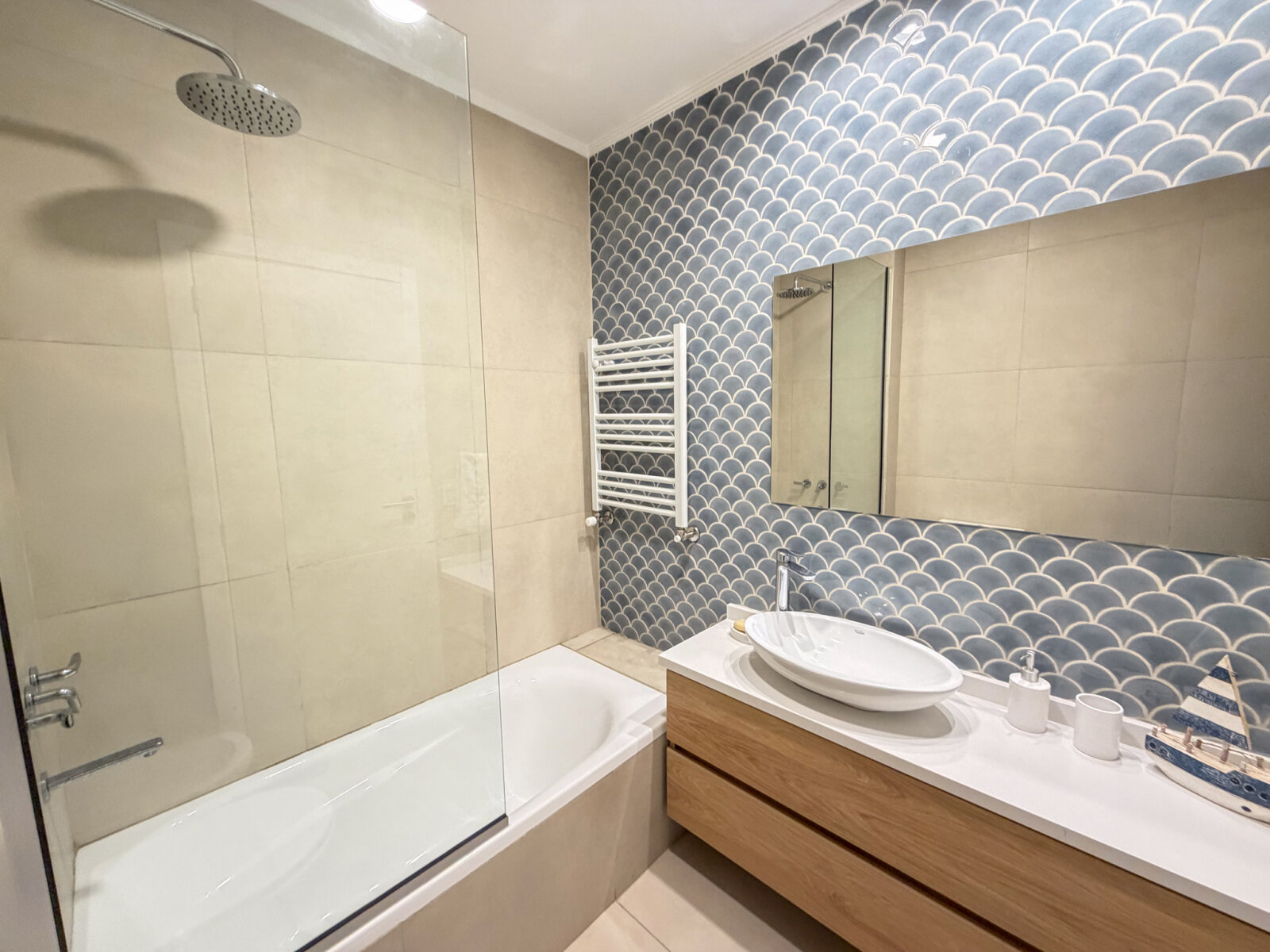 Casa de 3 dormitorios moderna en PUERTO ROLDÁN - 33