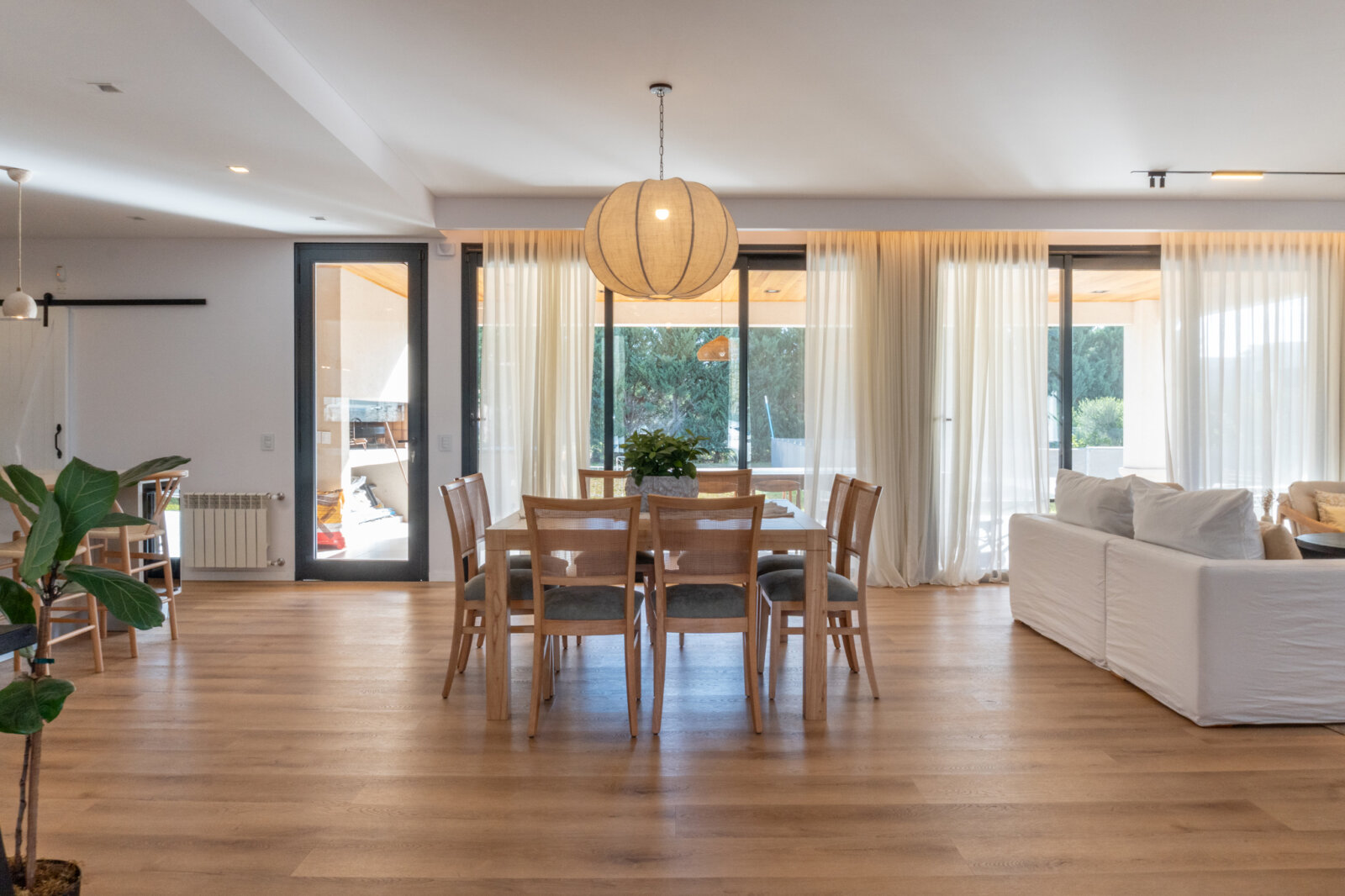 Casa de 3 dormitorios moderna en PUERTO ROLDÁN - 16