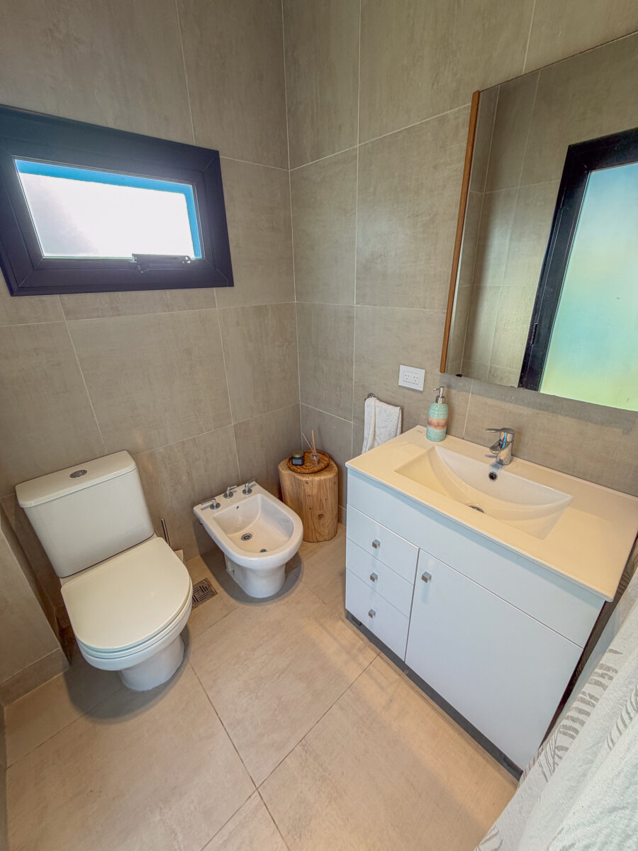 Casa de 3 dormitorios moderna en PUERTO ROLDÁN - 34