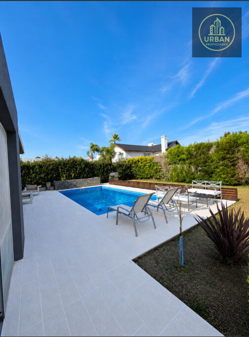 Venta Casa Miraflores, Funes — foto 6