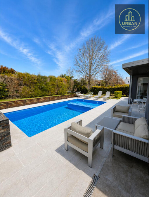Venta Casa Miraflores, Funes — foto 5