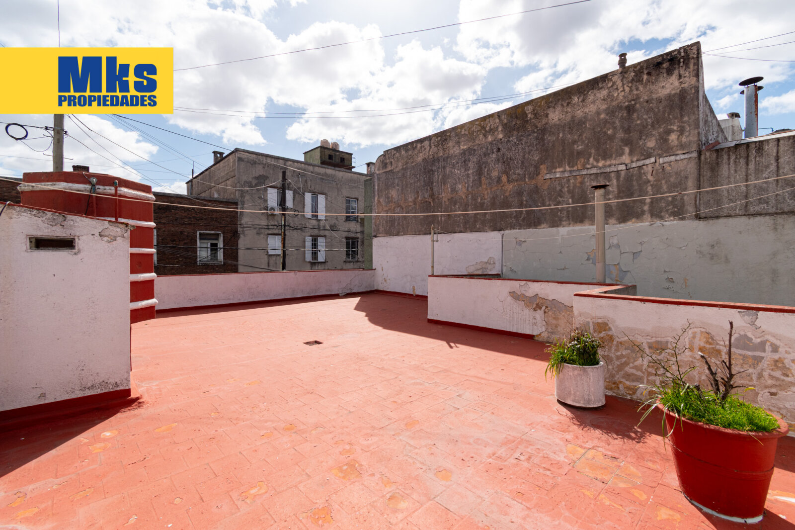 Venta. Casa Lote propio. 3 ambientes. Terraza, galpon y cochera. Valentin Alsina. - 21