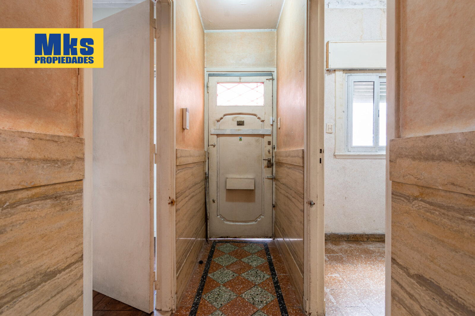 Venta. Casa Lote propio. 3 ambientes. Terraza, galpon y cochera. Valentin Alsina. - 27