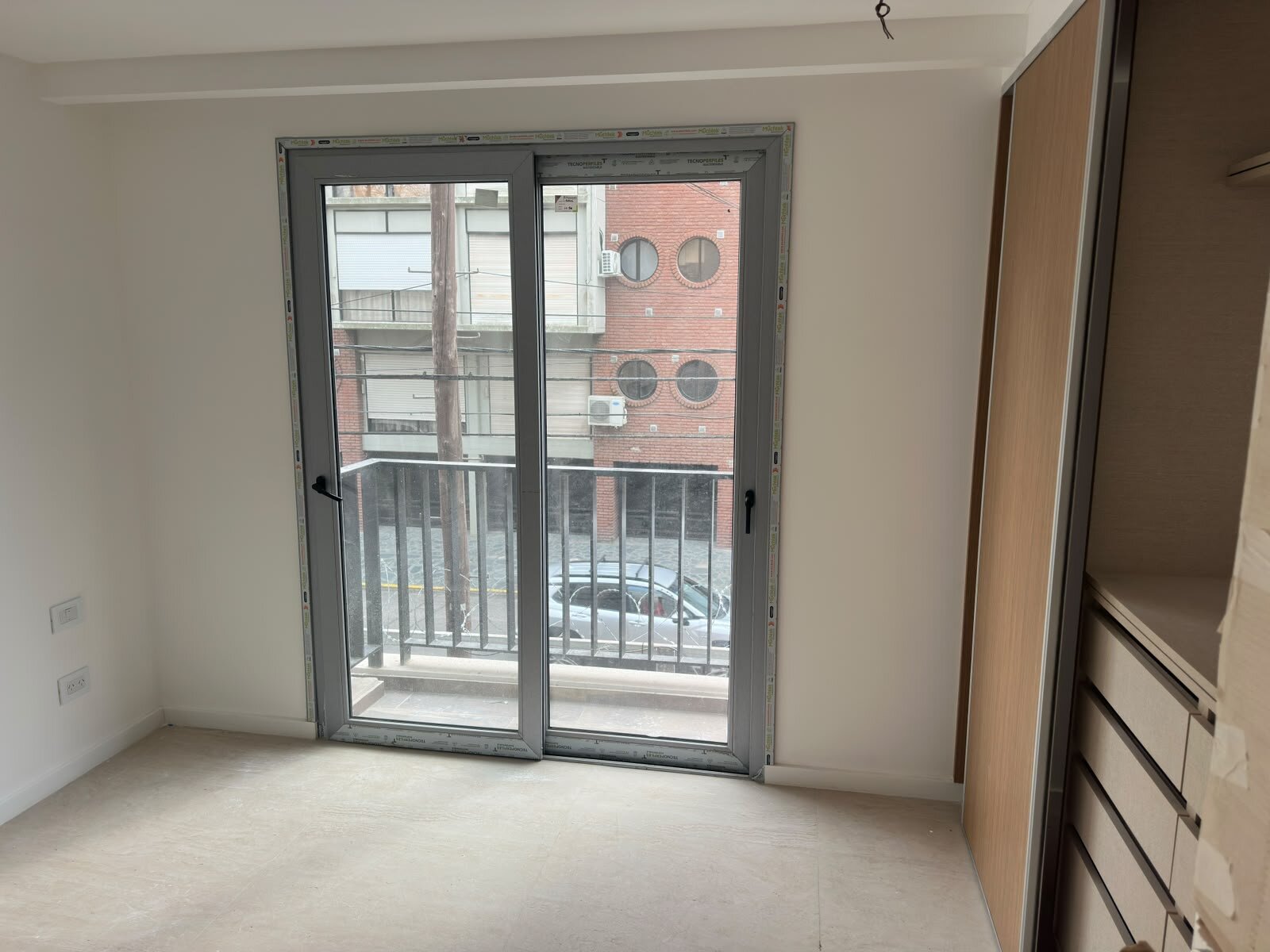 Departamento 2 ambientes a estrenar – La Perla - 13