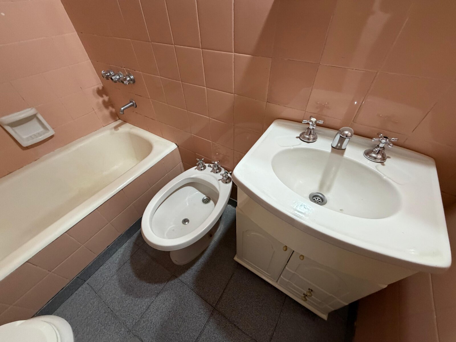 Departamento de 2 ambientes con balcón - 23