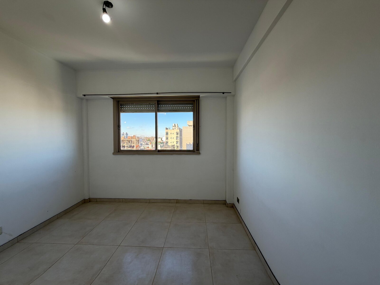 Departamento de 2 ambientes con balcón - 19