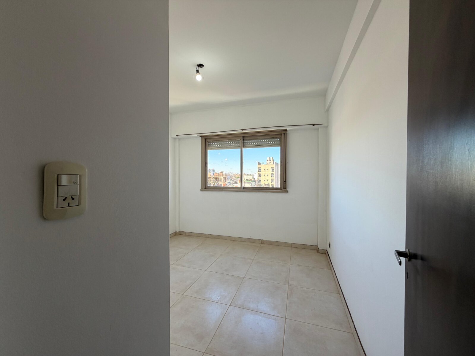 Departamento de 2 ambientes con balcón - 18