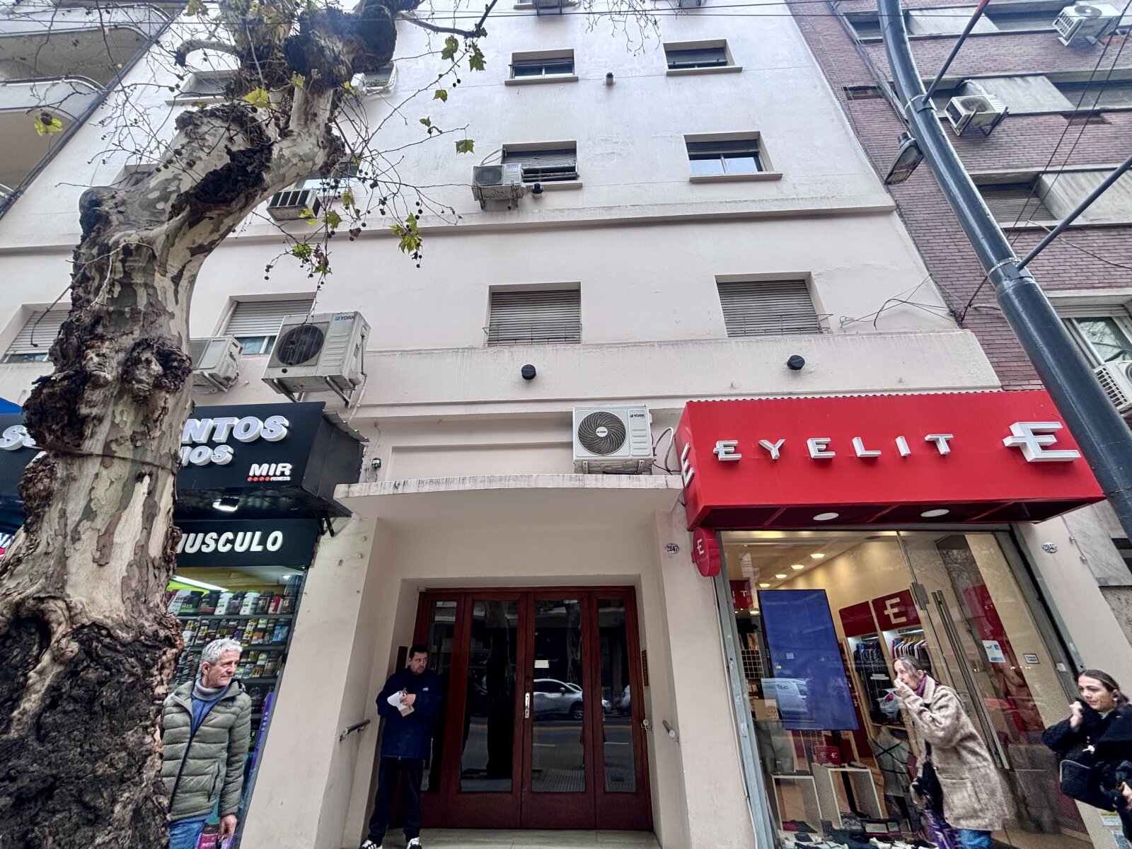 ALQUILER- Recoleta - Av. Santa Fe y Agüero - 2 Amb. 38m2 Apto Profesional, bajas expensas! - Subte D - 11