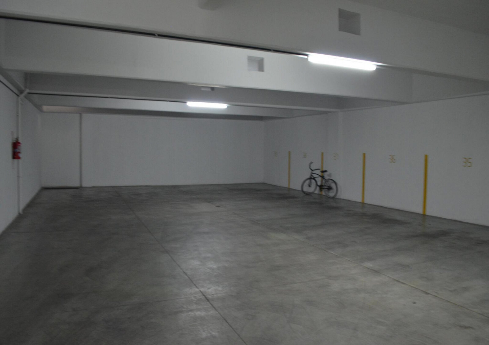 VENTA COCHERA BUENOS AIRES 1079 — foto 4