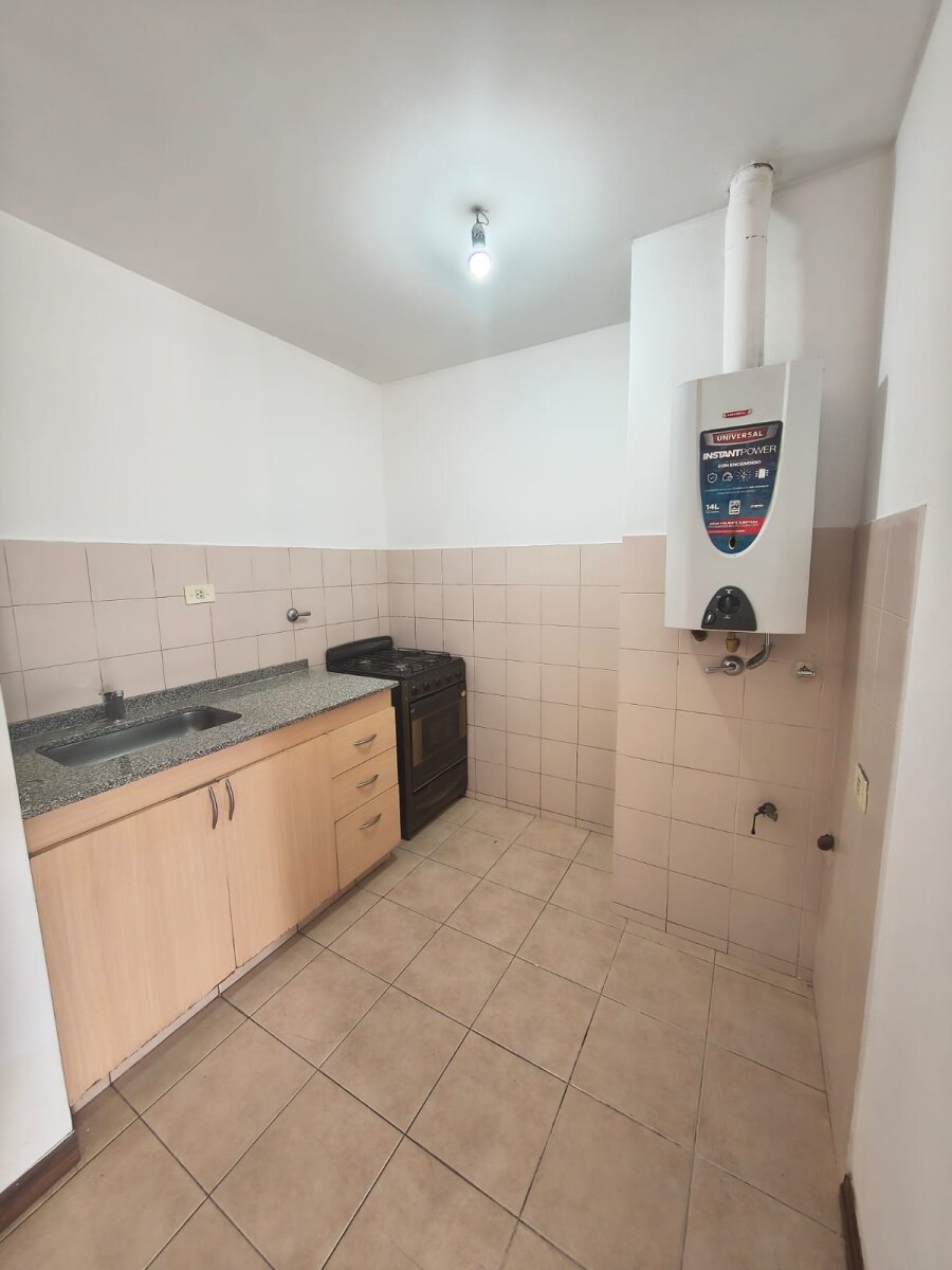 Alquiler Dpto. de Un Dormitorio con Balcón en Nueva Cordoba - Imagen 2