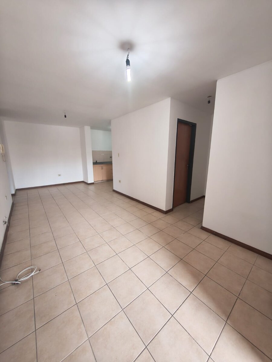 Alquiler Dpto. de Un Dormitorio con Balcón en Nueva Cordoba - Imagen 4