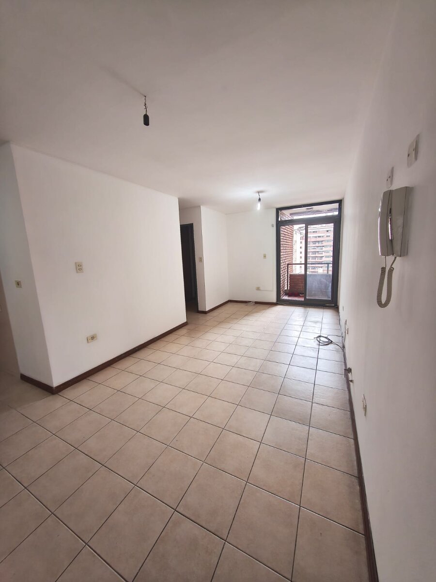 Alquiler Dpto. de Un Dormitorio con Balcón en Nueva Cordoba - Imagen 3