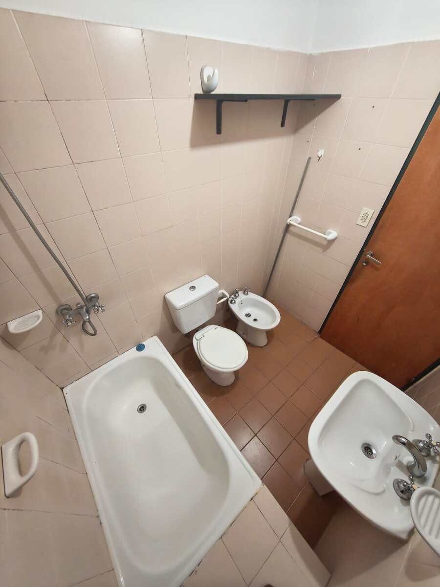 Alquiler Dpto. de Un Dormitorio con Balcón en Nueva Cordoba - Imagen 11