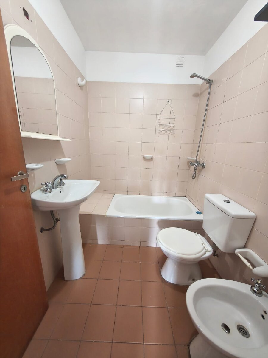 Alquiler Dpto. de Un Dormitorio con Balcón en Nueva Cordoba - Imagen 10