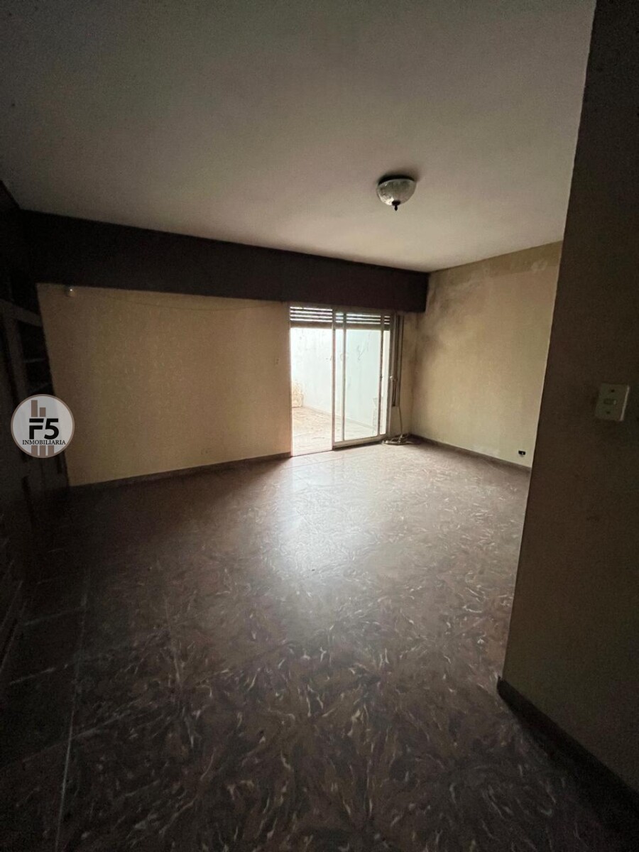 Venta de casa antigua en Barrio General Paz, Córdoba. - Imagen 11