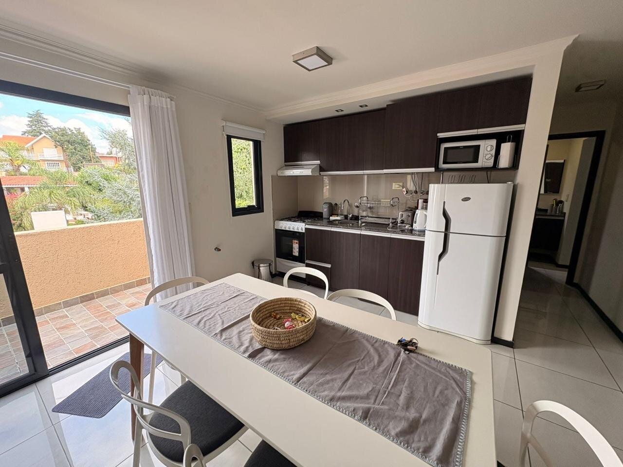 EN VENTA | Depto 2 Dorm AMOBLADO – COCHERA y Amenities – Villa Carlos Paz - Imagen 2