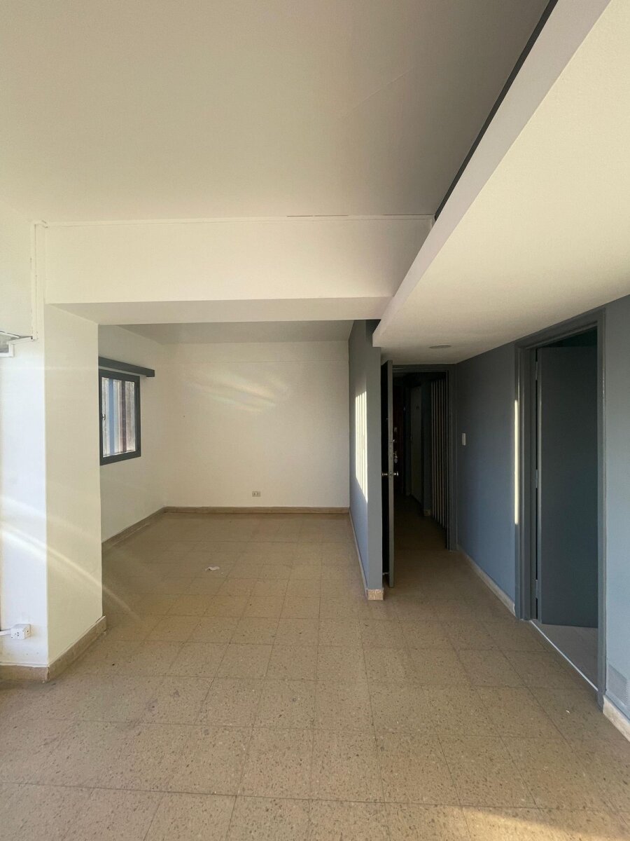 ¡VIVÍ EL CENTRO  CON OTRA VISTA! DEPARTAMENTO AMPLIO Y LUMINOSO - Imagen 4