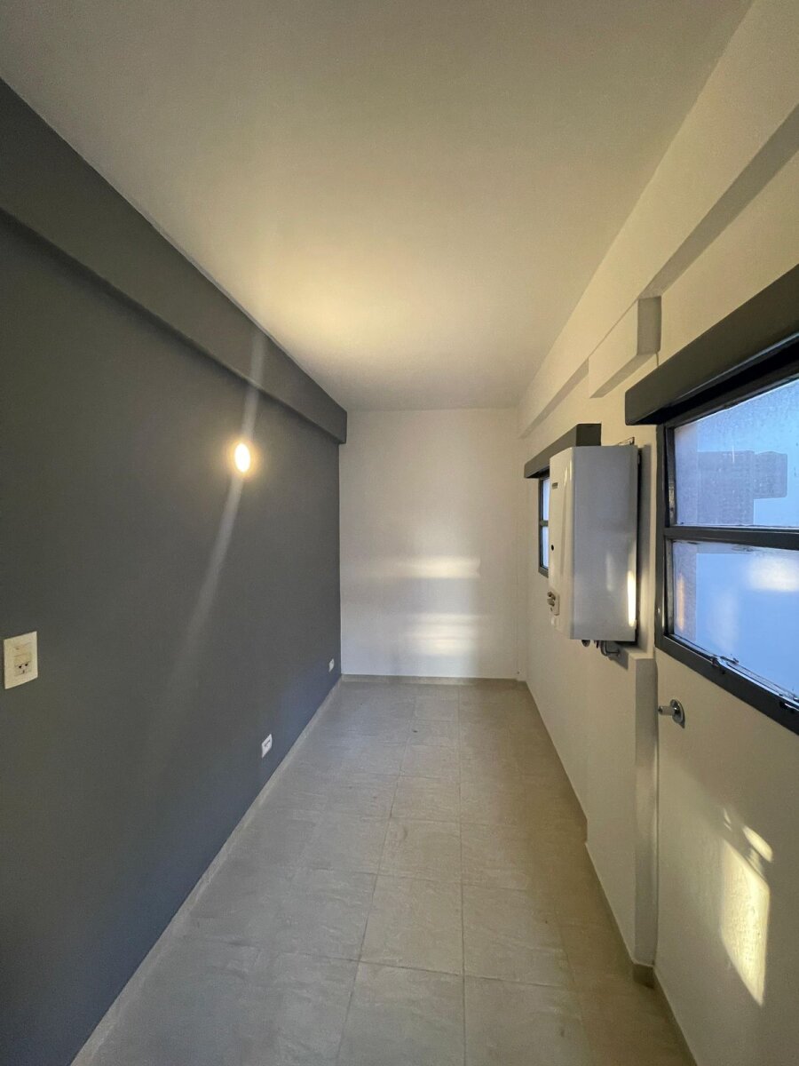¡VIVÍ EL CENTRO  CON OTRA VISTA! DEPARTAMENTO AMPLIO Y LUMINOSO - Imagen 8