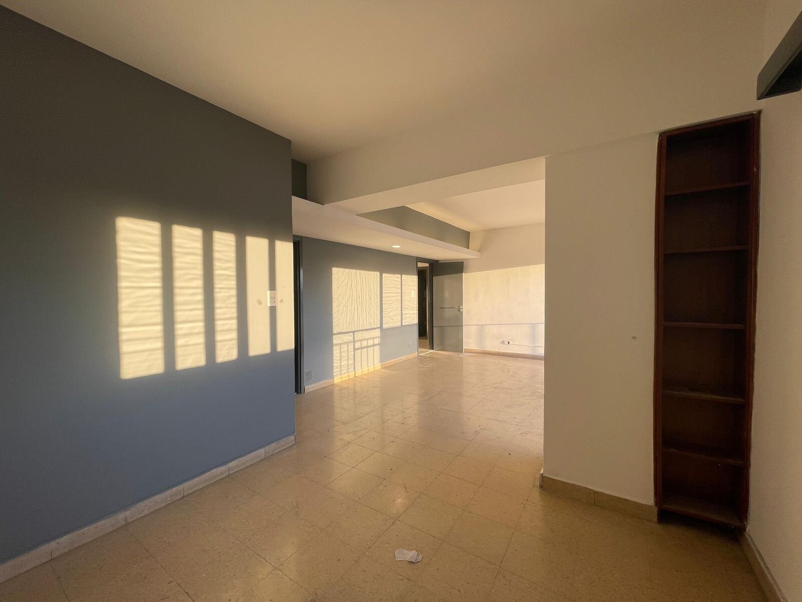 ¡VIVÍ EL CENTRO  CON OTRA VISTA! DEPARTAMENTO AMPLIO Y LUMINOSO - Imagen 3